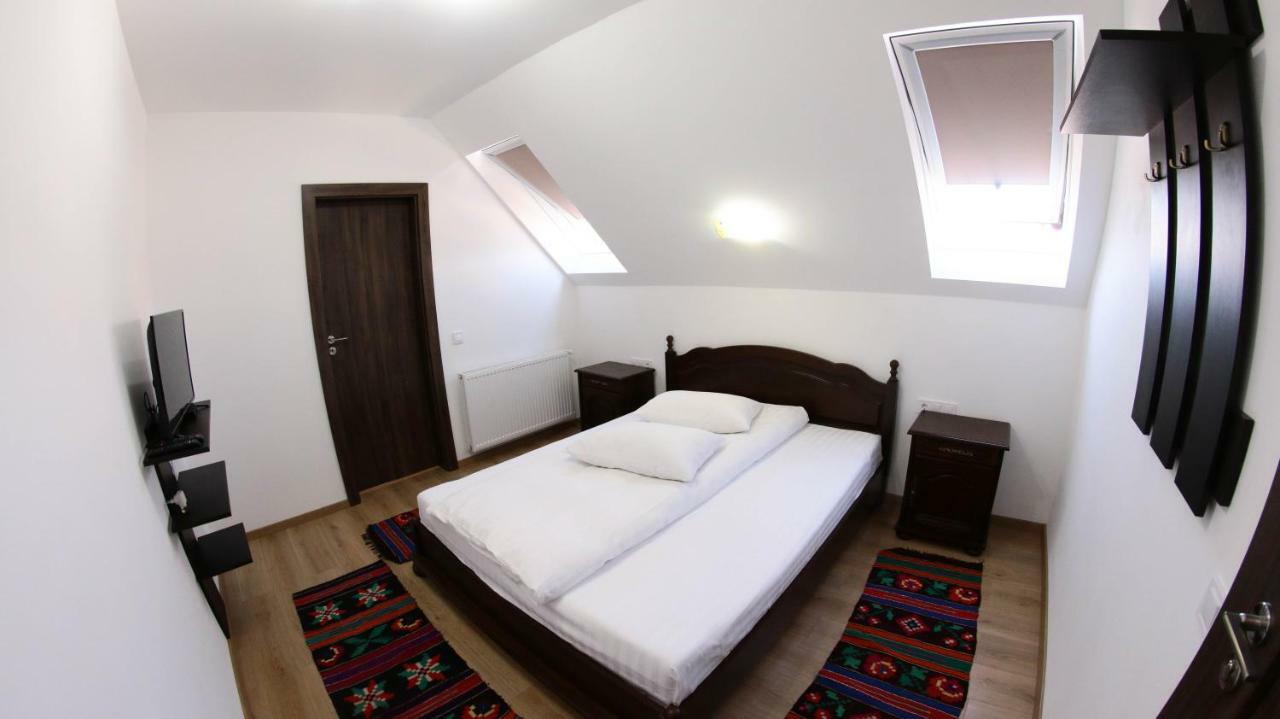 Floare De Colt Sapanta Otel Dış mekan fotoğraf